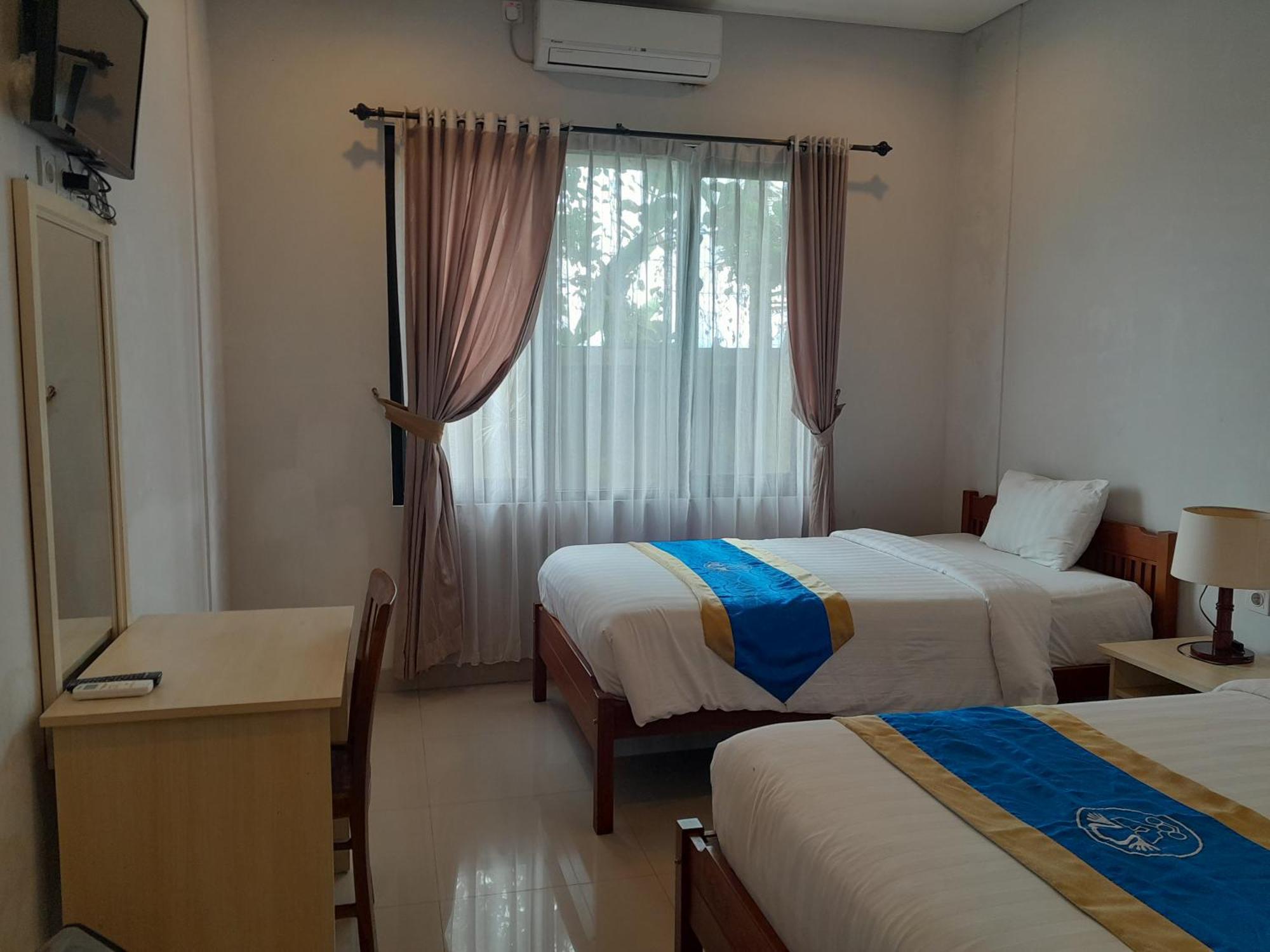 Hotel Dhyana Pura Kapal Exterior foto