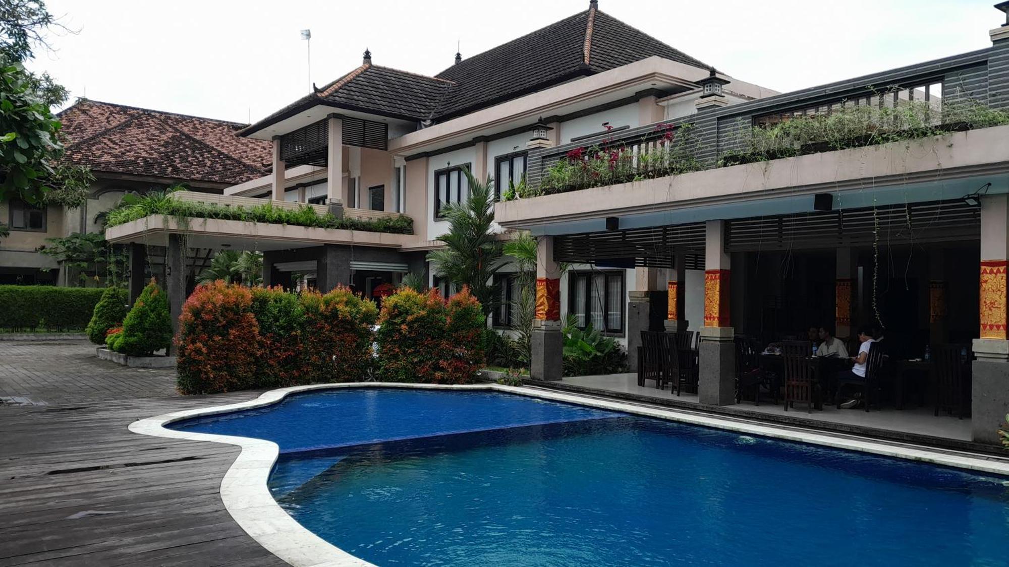 Hotel Dhyana Pura Kapal Exterior foto